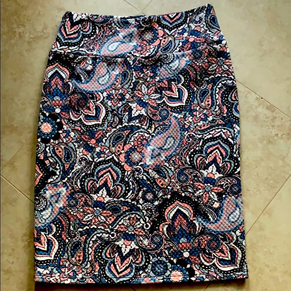 LuLaRoe Cassie